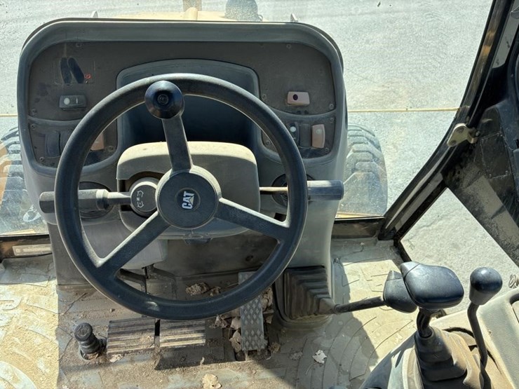 2005-caterpiller-420d-loader-backhoe-image-25