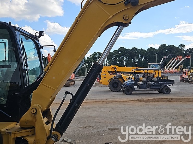 2020-caterpillar-306-cr-image-15