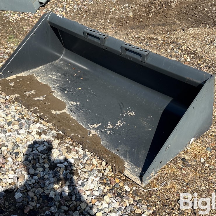 Bobcat 68” Heavy Duty Skid Steer Bucket