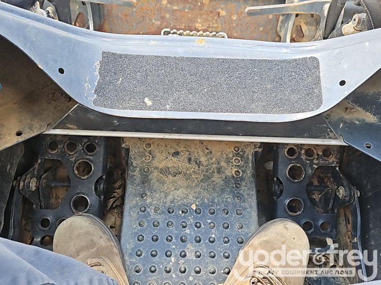 2016-bobcat-s530-image-21