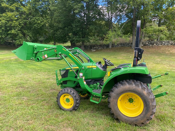 2023-john-deere-3043d-image-14
