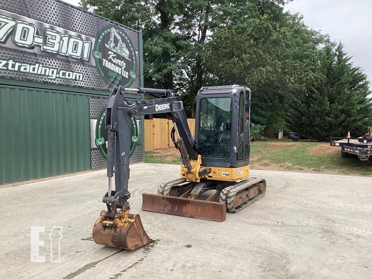 2006-deere-35d-image-8