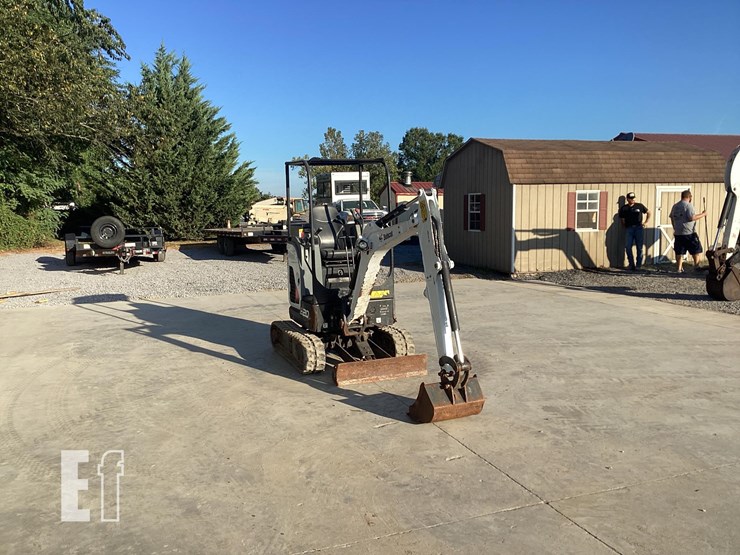 2022-bobcat-e20-image-9