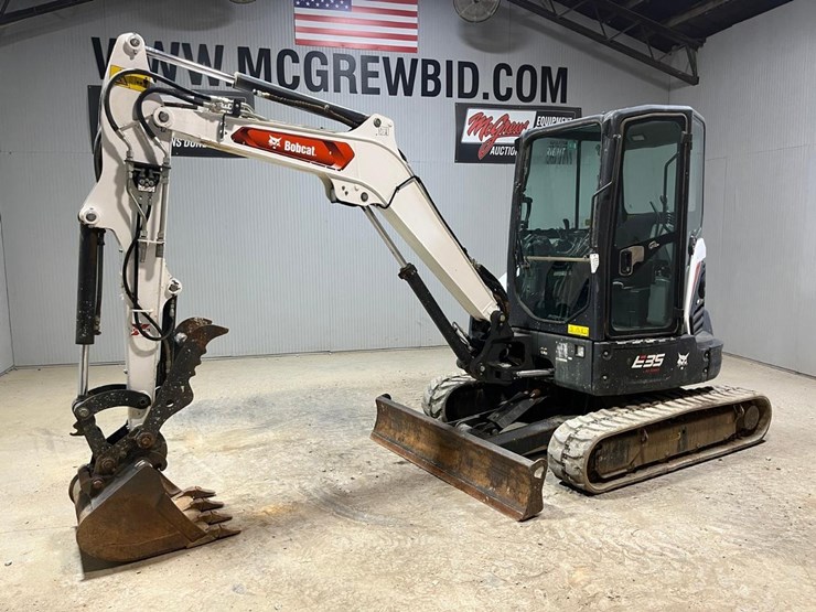 2022-bobcat-e35-image-2