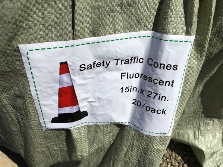 (20)-unused-fluorescent-safety-traffic-cones.-image-2