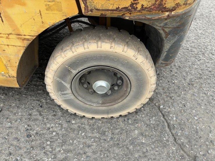 2015-komatsu-fg25ht-16-image-5