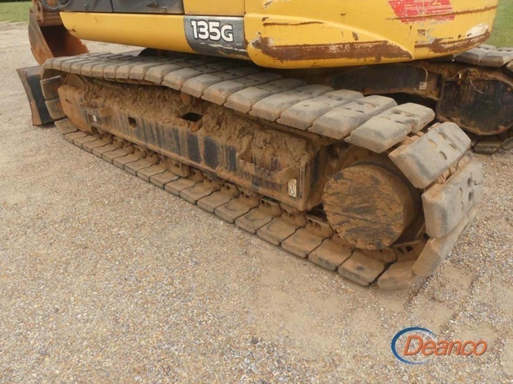 2018-deere-135g-image-5