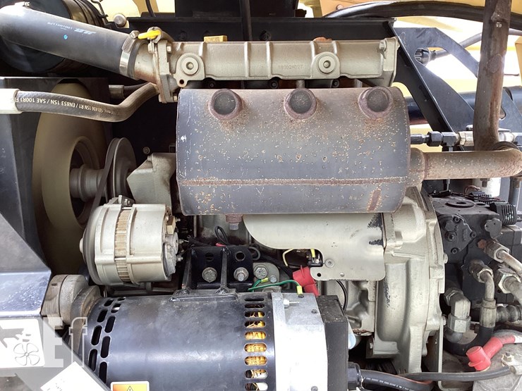 2010-jlg-450aj-ii-image-10