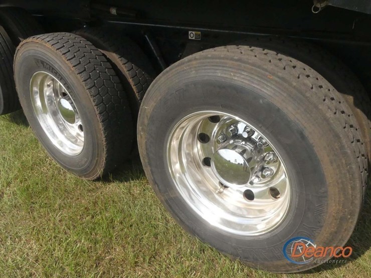 2024-kenworth-t880-image-4