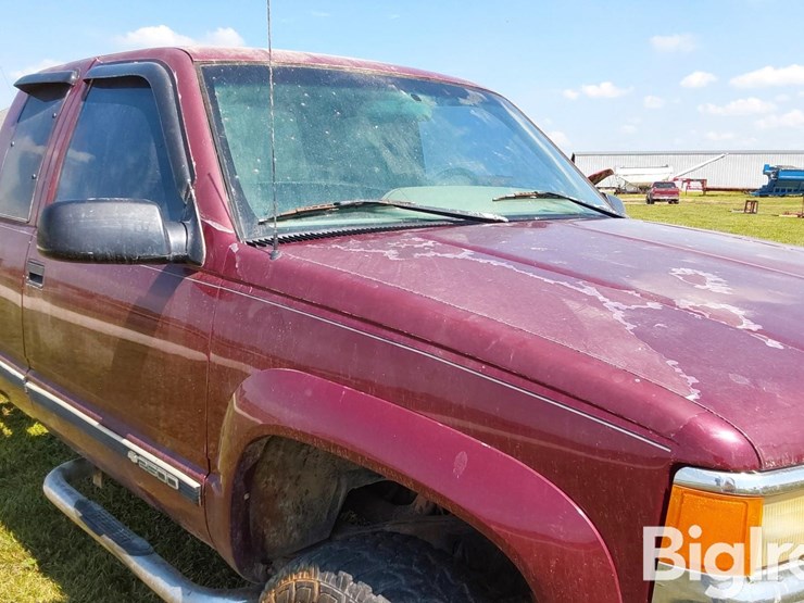 1995-chevrolet-k2500-image-18