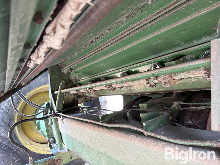 1982-john-deere-8820-image-12