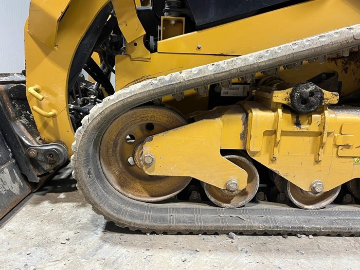 2021-caterpillar-259d-image-13