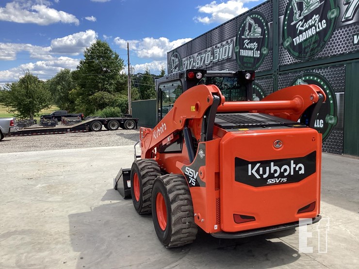 2023-kubota-ssv75-image-2