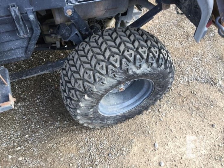 2011-kubota-rtv900-image-10