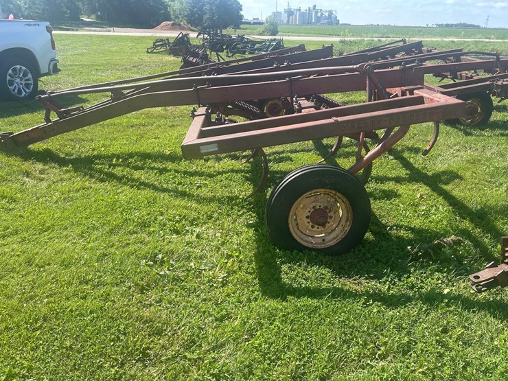 massey-ferguson-14-image-15