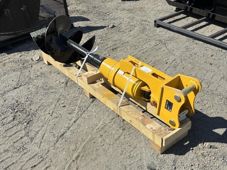 caterpillar-303-image-4