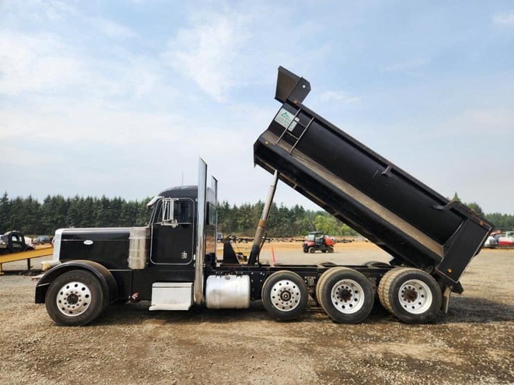 1999-peterbilt-379-image-9