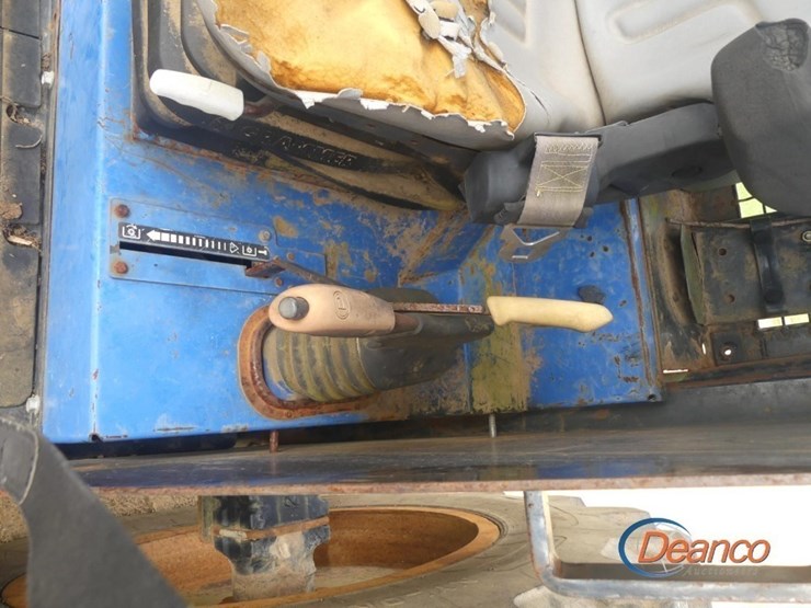 new-holland-ts6030-image-12