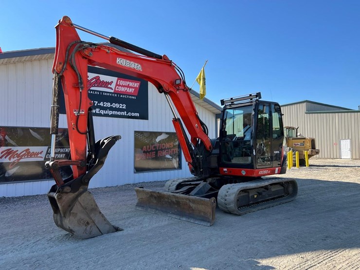 2015-kubota-kx080-4-image-2