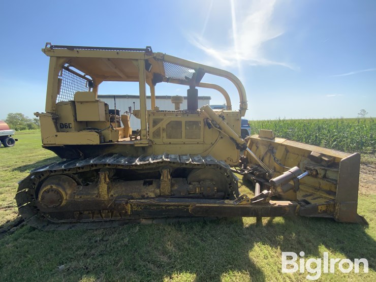 1970-caterpillar-d6c-image-4