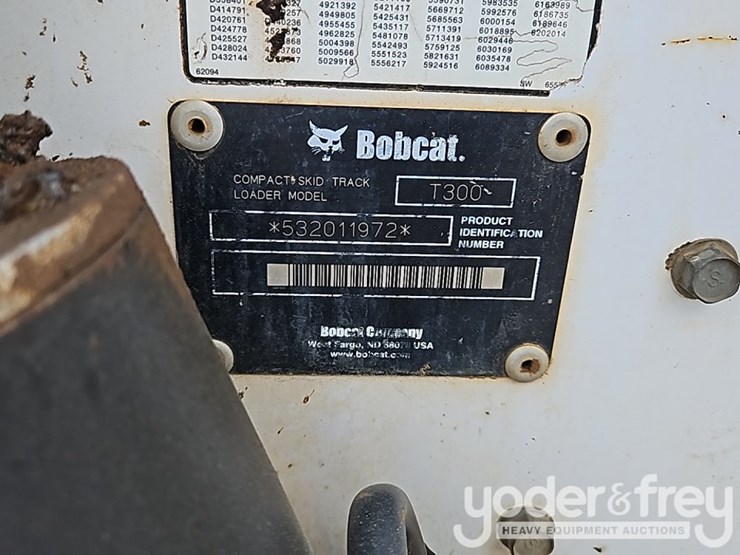 2006-bobcat-t300-image-29