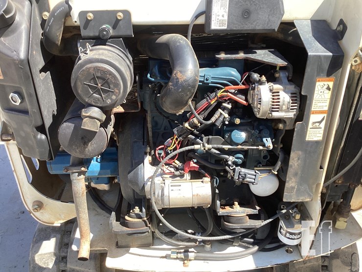 2011-bobcat-325g-image-14