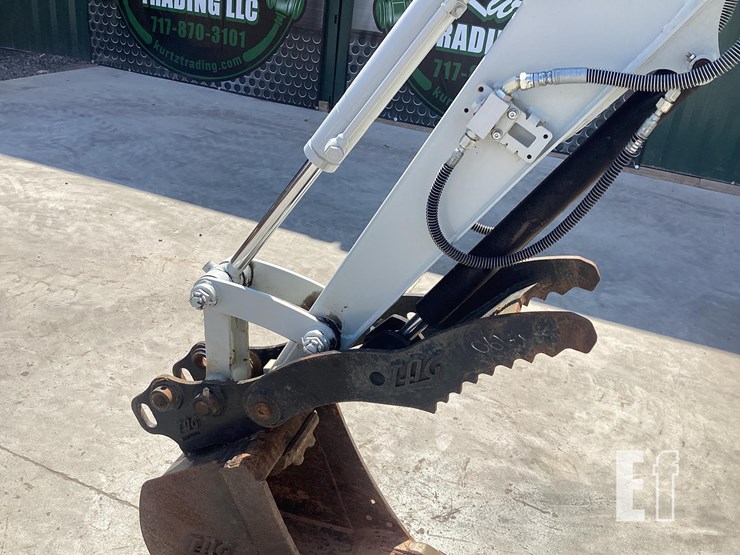 2022-takeuchi-tb235-2-image-11