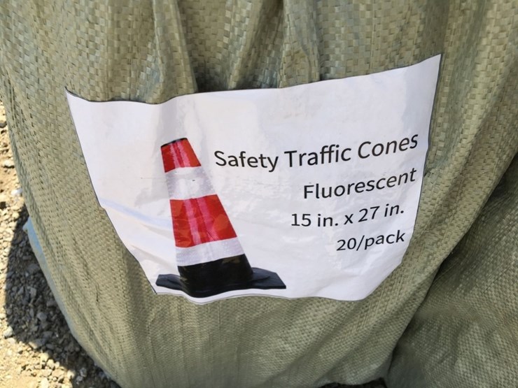 (20)-unused-fluorescent-safety-traffic-cones.-image-2
