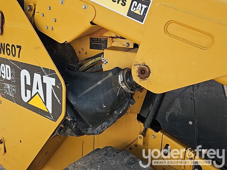 2019-caterpillar-299d2-xhp-image-12