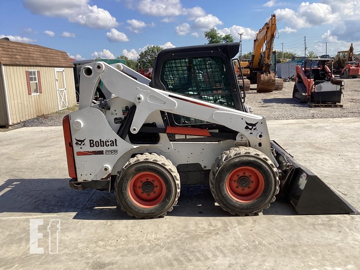 2013-bobcat-s650-image-5