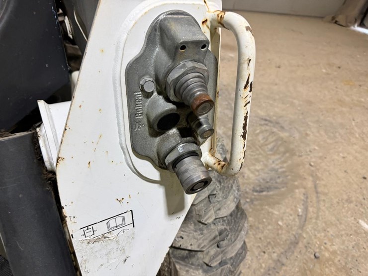 2019-bobcat-s550-image-11