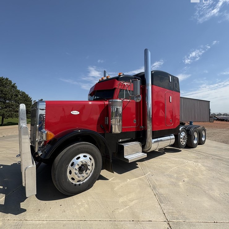 1997 PETERBILT 378