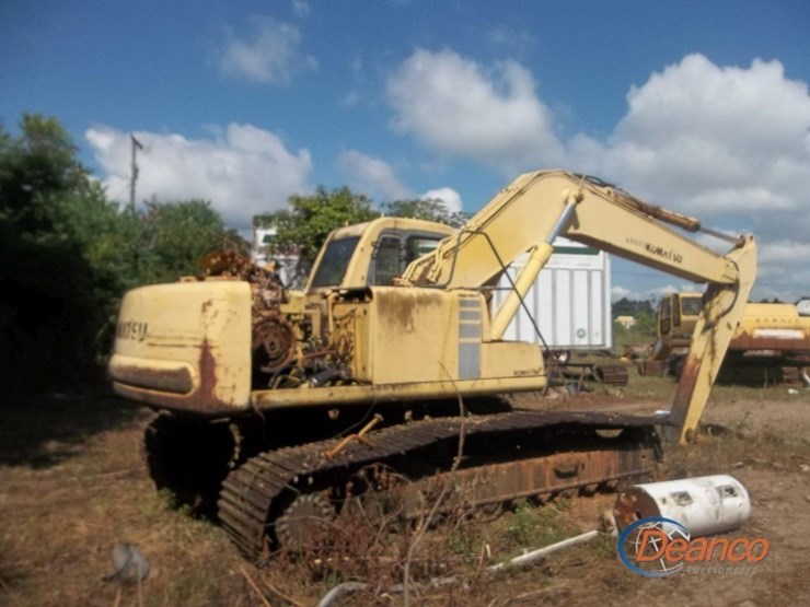 komatsu-excavator,-s/n-a80172-(salvage):-maybe-a-pc220,-no-bkt.-(located-at-150-yorkville-rd-e-in-columbus,-ms-39702---contact-jax-at-662-570-3661)-image-2