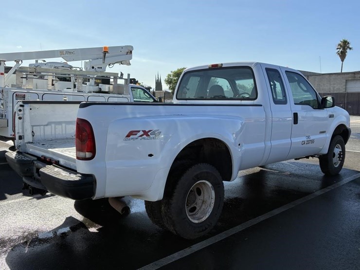 2004-ford-f350-image-3