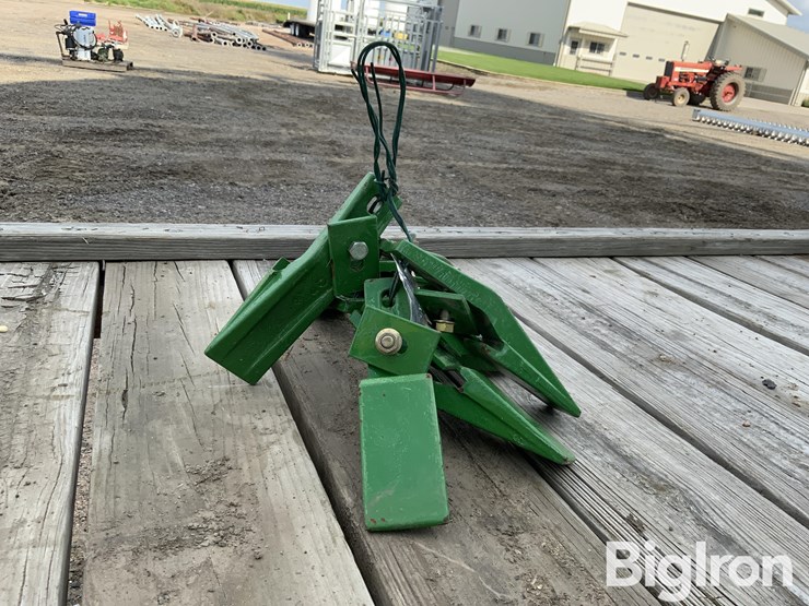 john-deere-b-image-6