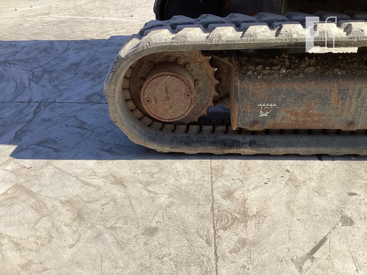 2007-deere-35d-image-13