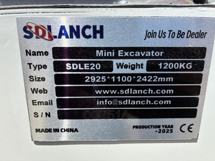2025-sdlanch-sdle20-hydraulic-excavator-image-23