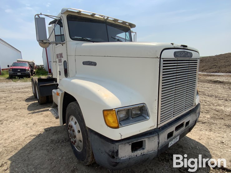 1989-freightliner-fld120-image-15