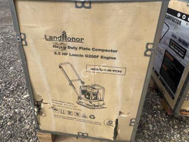 #110-•-land-honor-heavy-duty-gas-plate-compactor-image-4