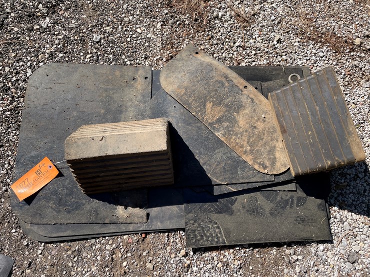 #1677-•-rubber-mud-flaps-image-1