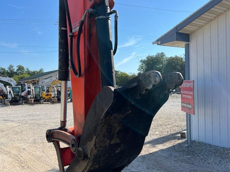 2015-kubota-kx080-4-image-12