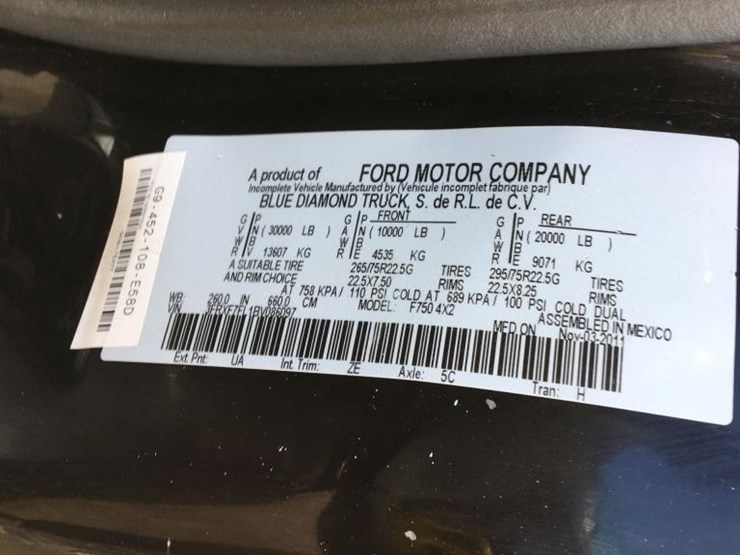 2011-ford-f750-xlt-image-15