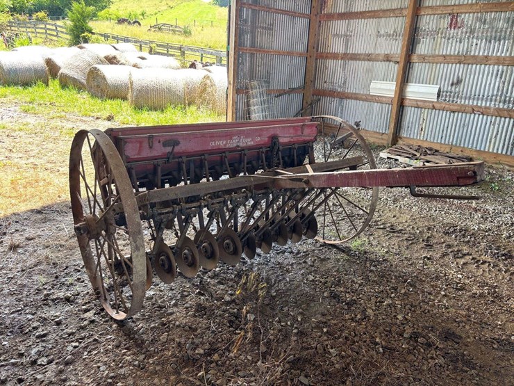 superior-7ft-grain-drill-image-2