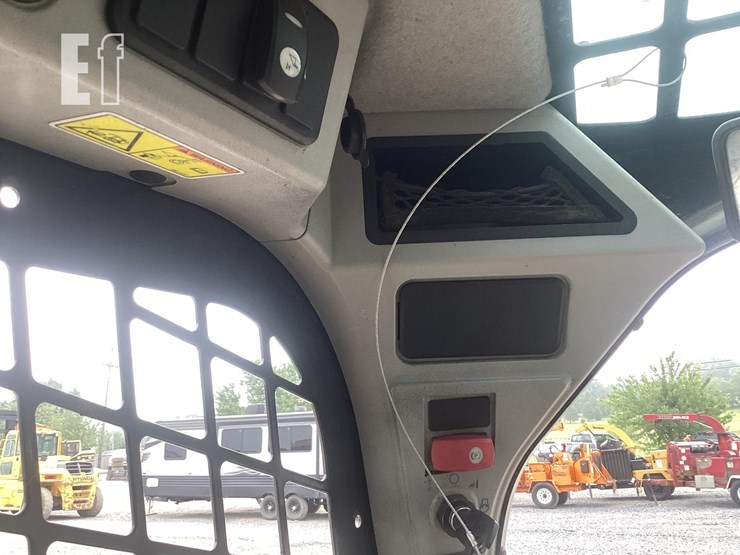 2019-caterpillar-236d-image-15