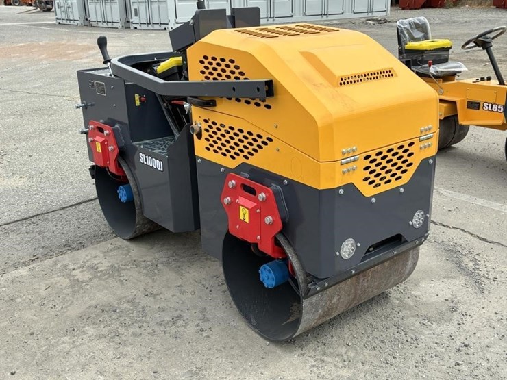 2025-sdlool-sl1000-vibratory-tandem-roller-image-2