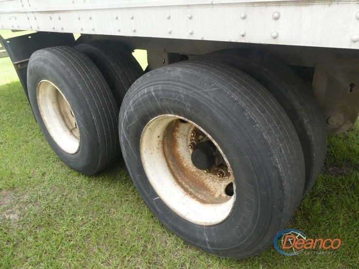 2007-strick-trailer-image-2
