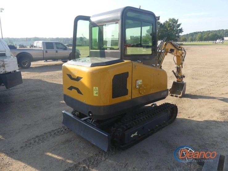 2025-agt-my50r-mini-excavator,-s/n-2025x0000139:-c/a,-blade,-rubber-tracks,-hyd.-thumb,-1-hr-image-2
