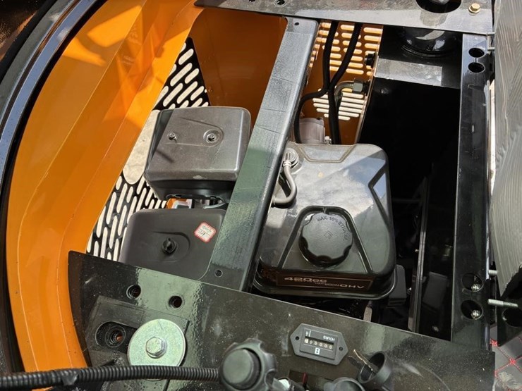 2025-vicsec-vc13c-hydraulic-excavator-image-14
