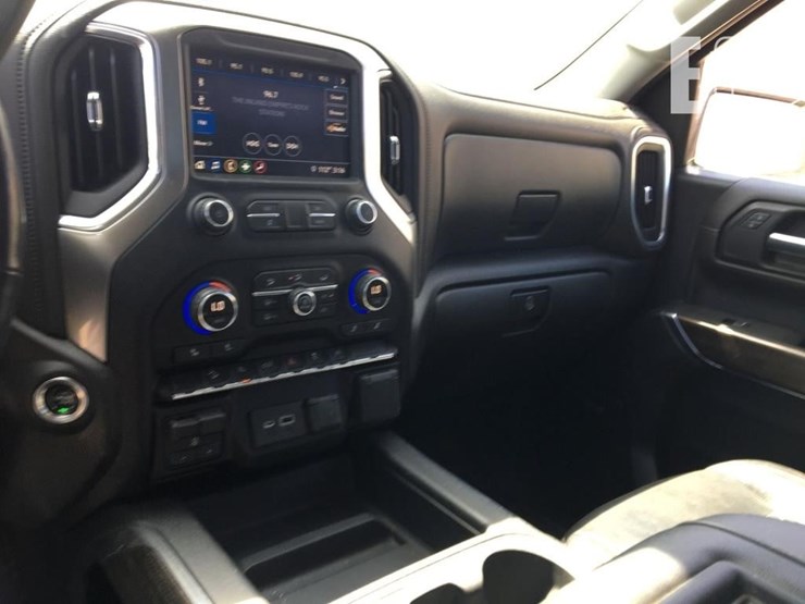 2019-chevrolet-silverado-image-7