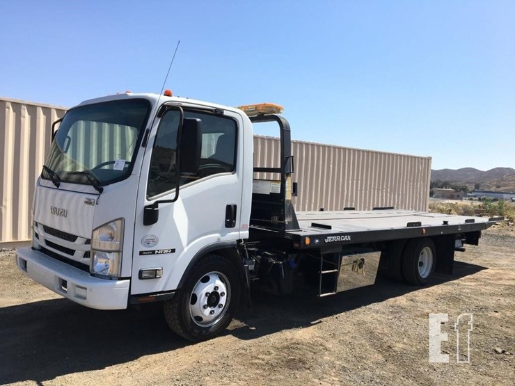 2013-isuzu-nrr-image-1